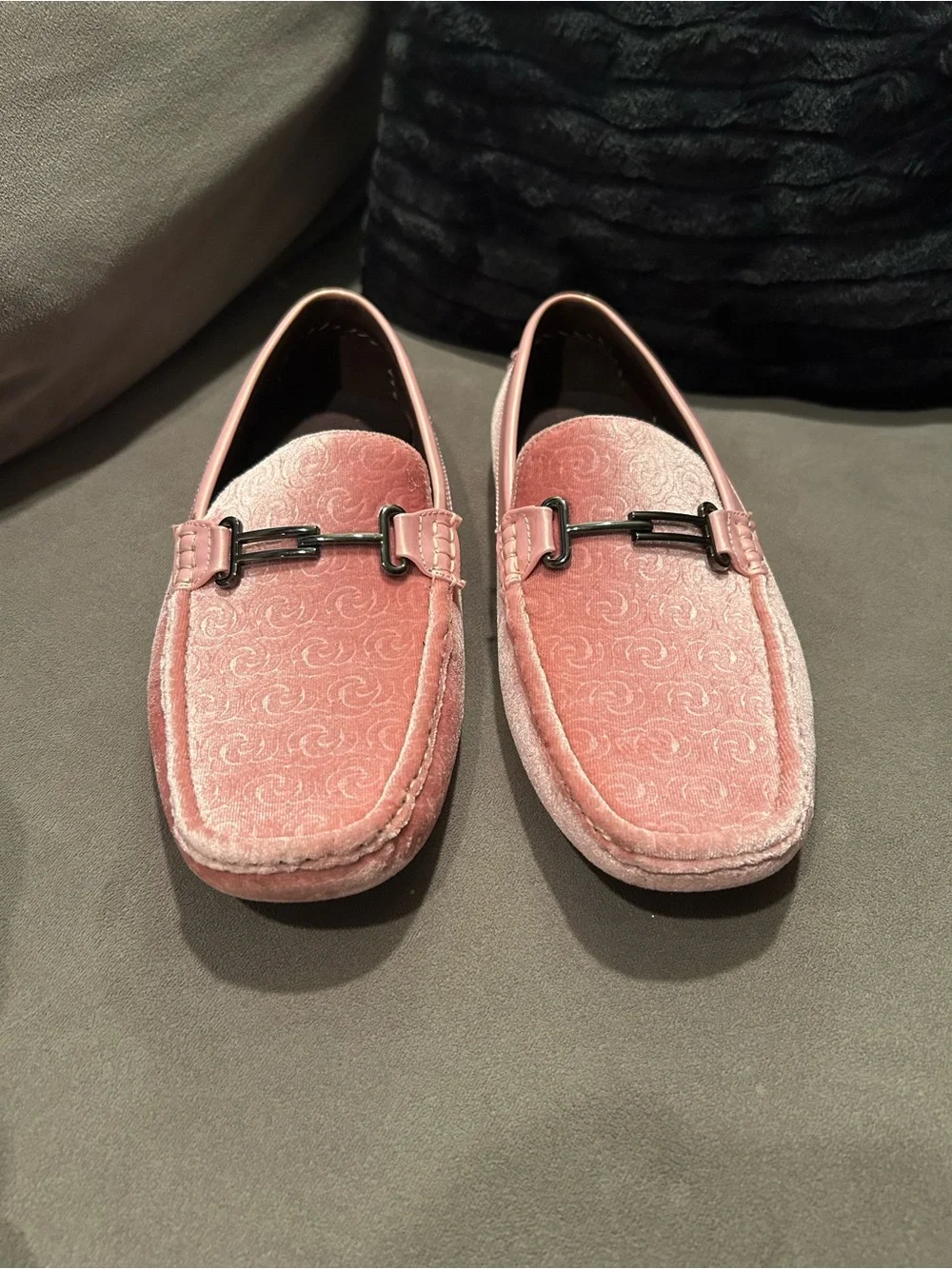 Amali Roberto pink velvet loafers men’s size 11 NWOT